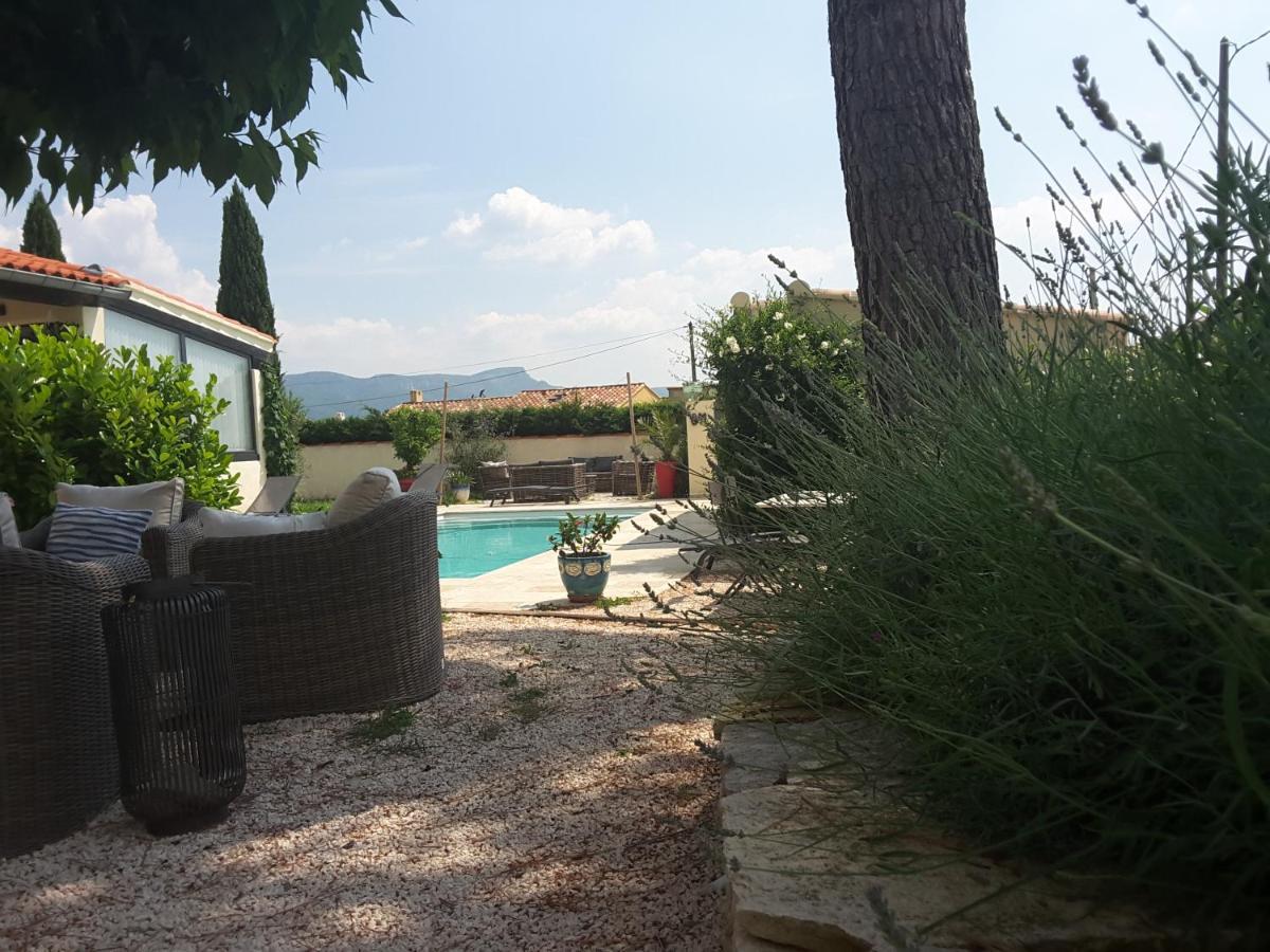 Philoxenia Bed & Breakfast Pourrieres Exterior photo